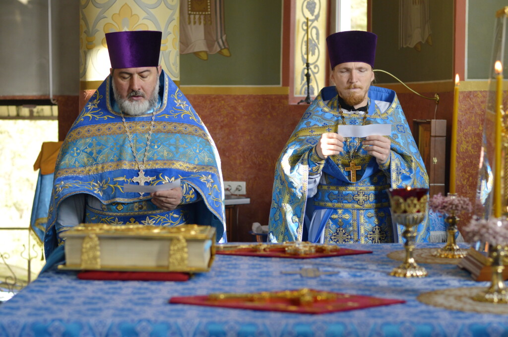 храм дагомыс казанский расписание