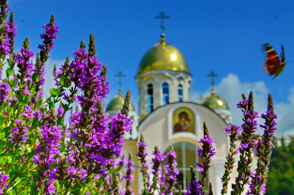 Хабаровский собор Успения Божьей матери